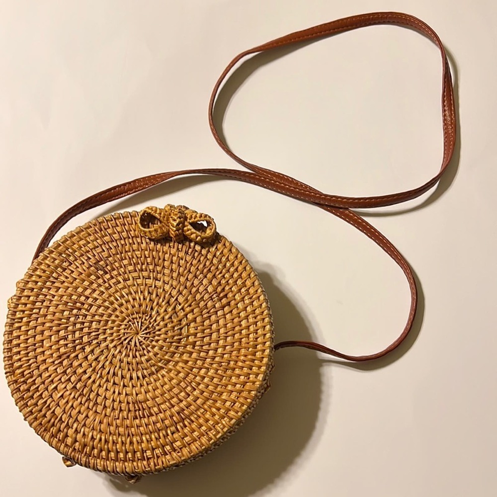 NEW Round Rattan Crossbody
